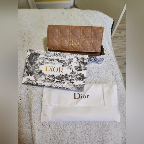 Dior Wallet - Picture 3 of 13